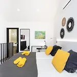 Home2book Modern Design Seaview Apt, Pool&terrace Apartment *