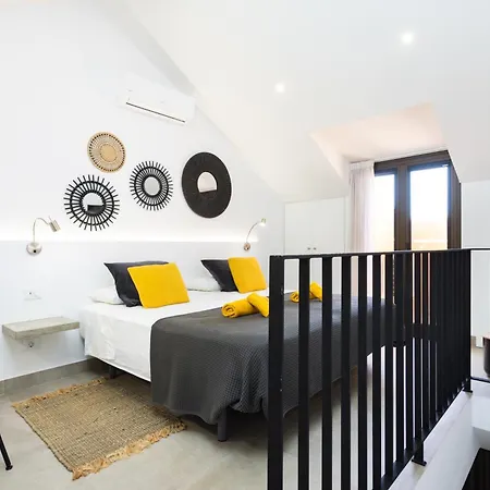 Apartment Home2book Modern Design Seaview Apt, Pool&terrace