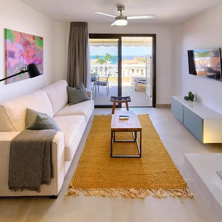 Home2book Modern Design Seaview Apt, Pool&terrace *