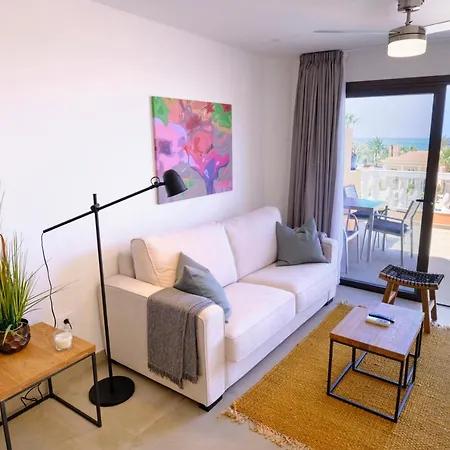 Home2book Modern Design Seaview Apt, Pool&terrace شقة