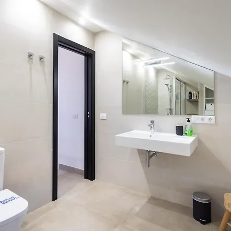 Home2book Modern Design Seaview Apt, Pool&terrace شقة